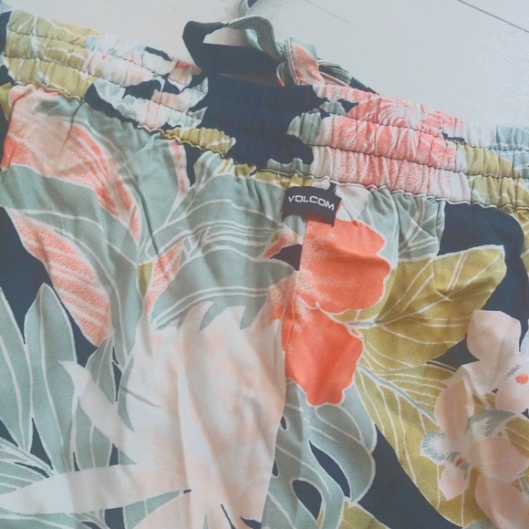 VOLCOM NEW Hi Tide Beach Pant - Picture 7 of 12